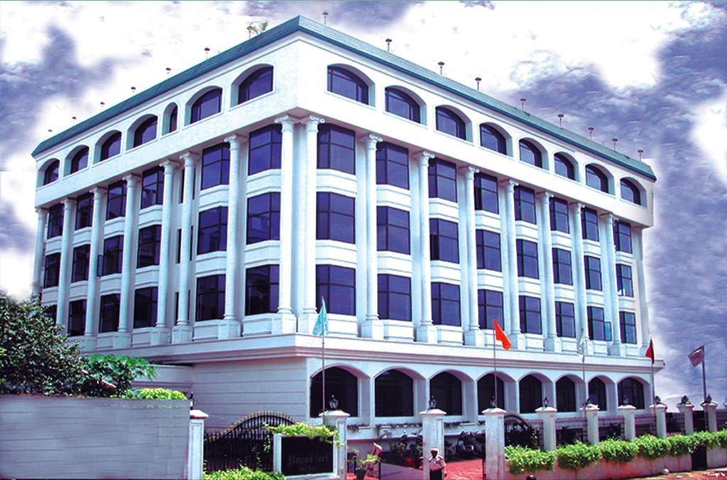 Royal Fort Hotel Visákhapatnam Kültér fotó