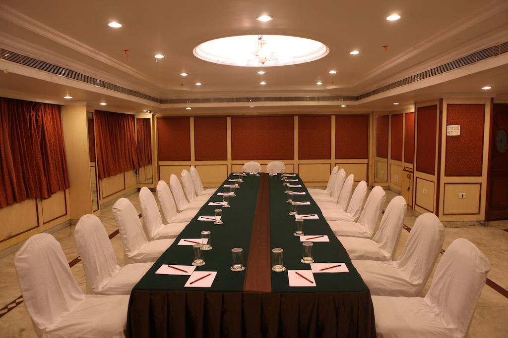 Royal Fort Hotel Visákhapatnam Kültér fotó