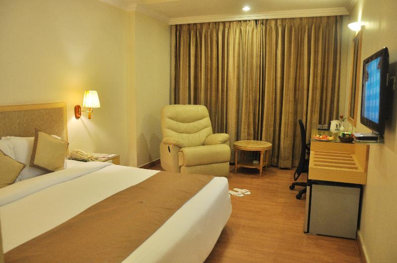 Royal Fort Hotel Visákhapatnam Kültér fotó