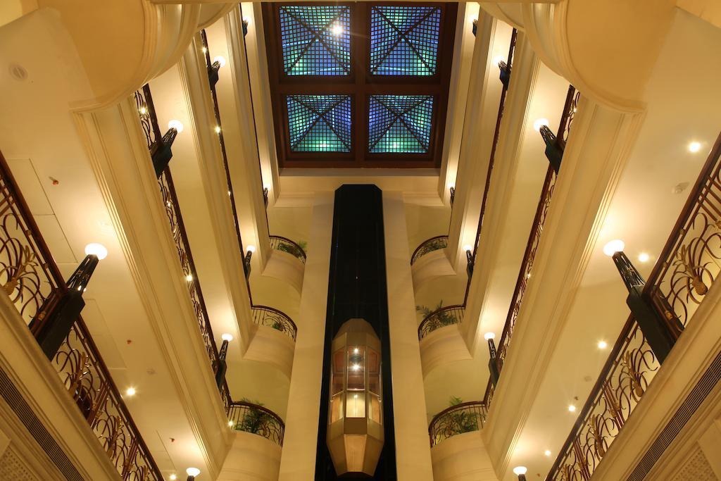 Royal Fort Hotel Visákhapatnam Kültér fotó
