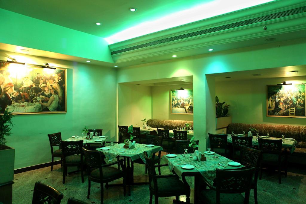 Royal Fort Hotel Visákhapatnam Kültér fotó