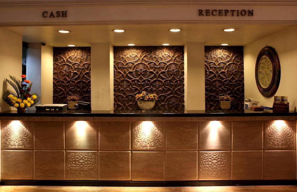Royal Fort Hotel Visákhapatnam Kültér fotó